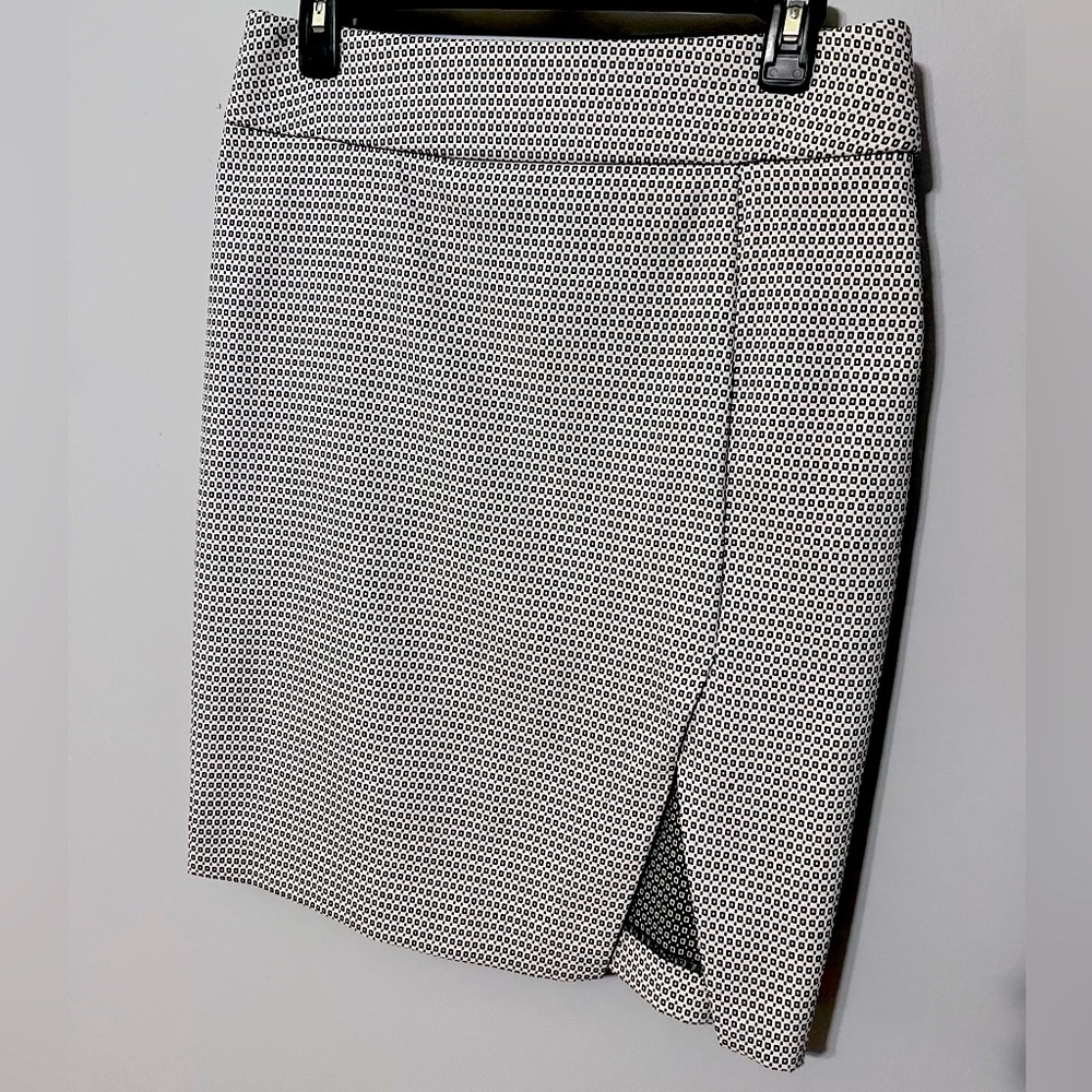 Apt. 9 Business Skirt